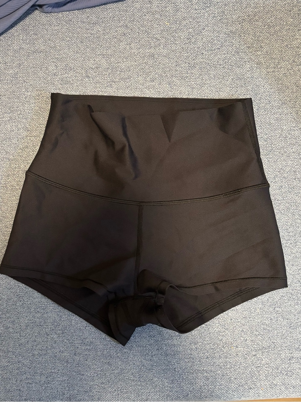 Medium TNA shorts